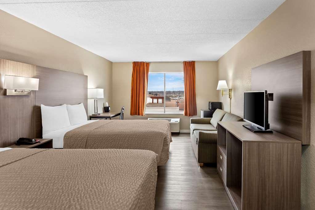 Econo Lodge Уиллоубрук Номер фото