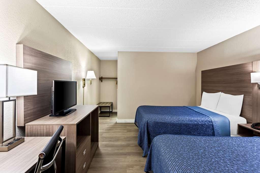Econo Lodge Уиллоубрук Номер фото